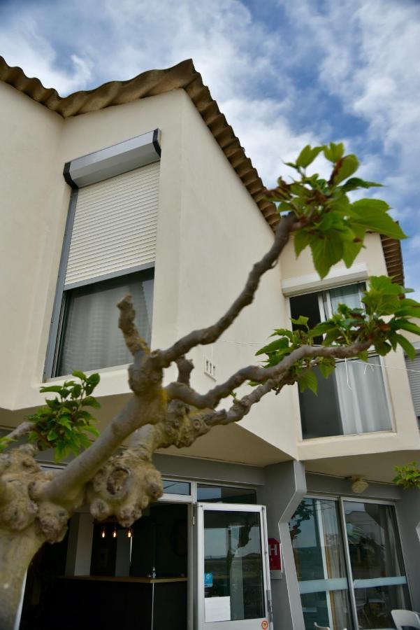 Hotel Le Grand Large Gruissan Bagian luar foto